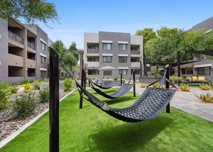 Cozysuites - Westgate With Pool 08 Apartment